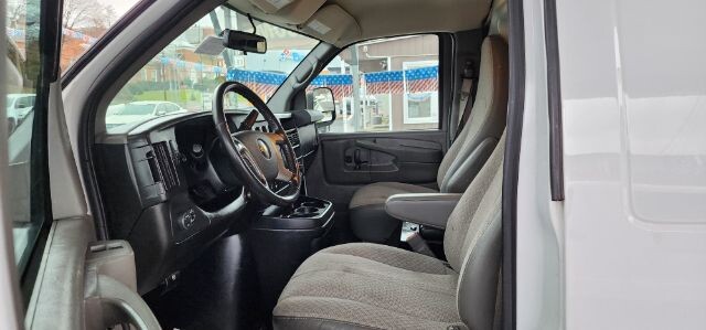 2015 Chevrolet Express 2500 in Barton, MD 21521 - 2421571 8