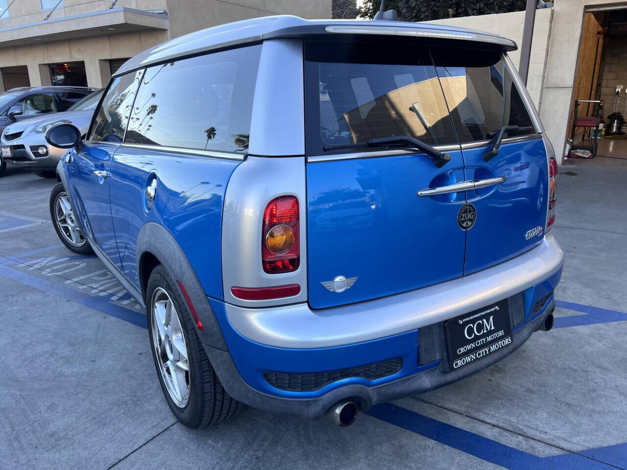 2010 MINI Cooper Clubman in Pasadena, CA 91107 - 2422105 2