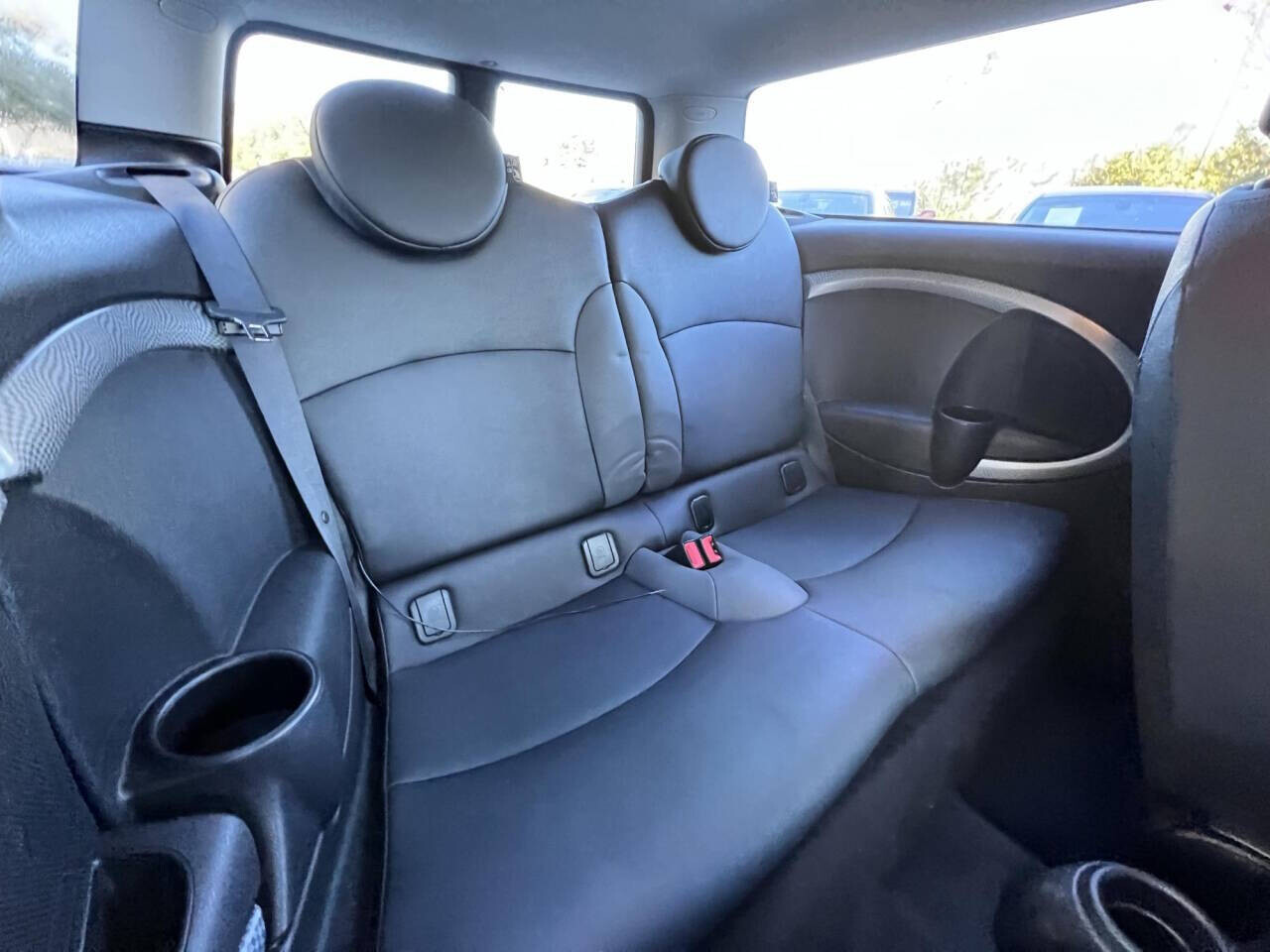 2010 MINI Cooper Clubman in Pasadena, CA 91107 - 2422105 12