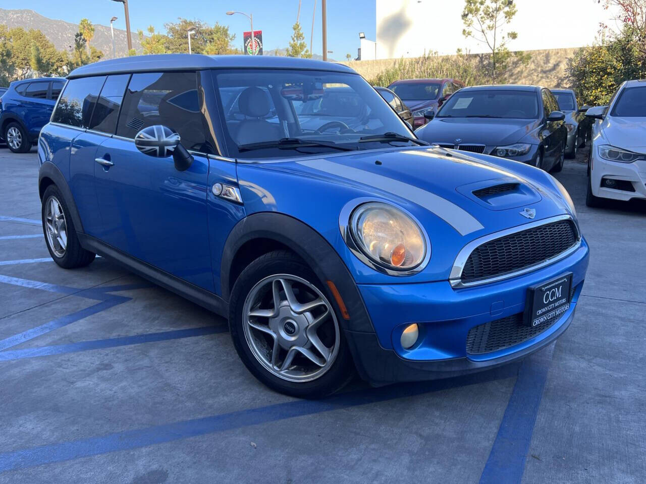 2010 MINI Cooper Clubman in Pasadena, CA 91107 - 2422105 4