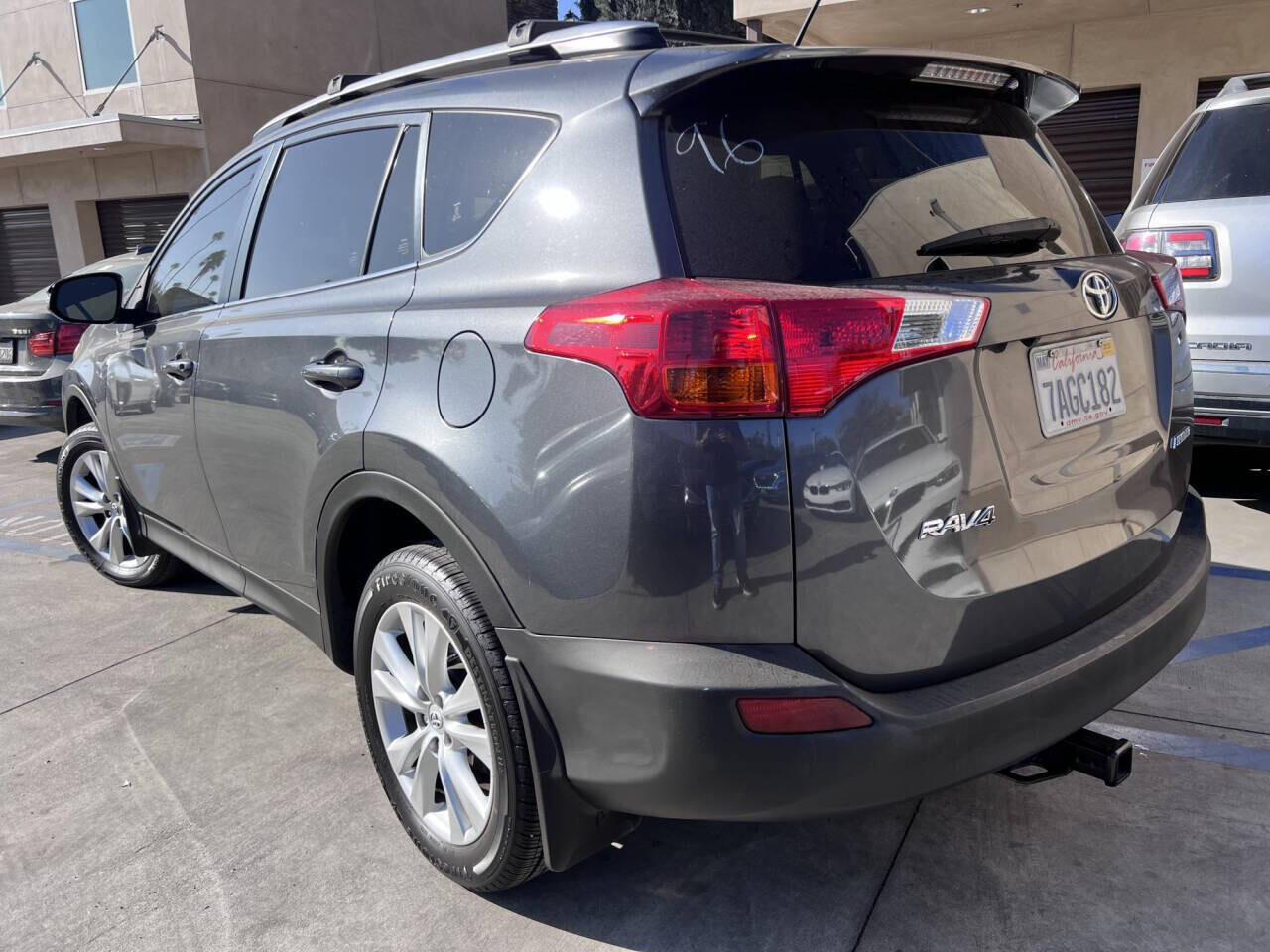 2013 Toyota RAV4 in Pasadena, CA 91107 - 2422107 2