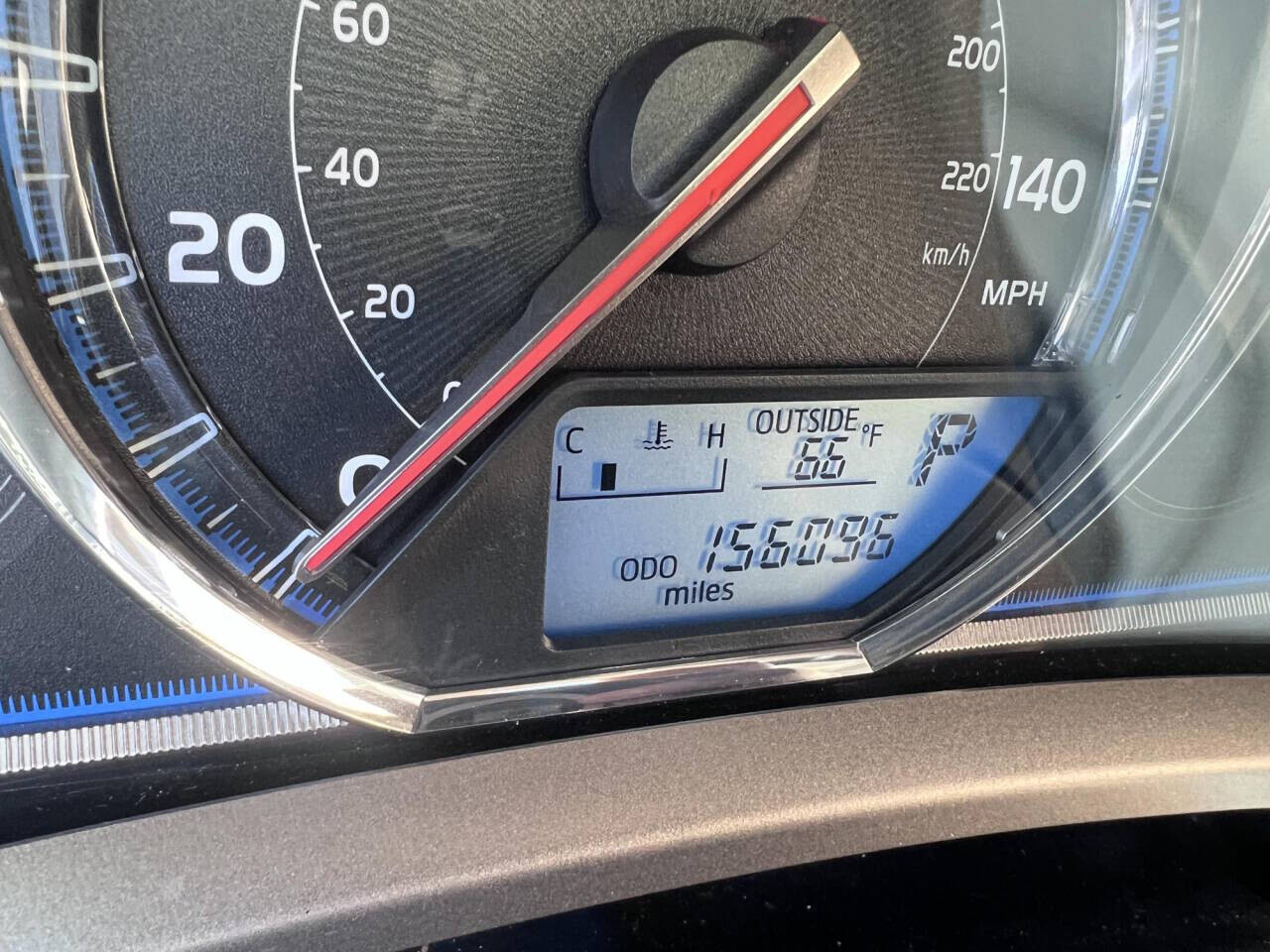 2013 Toyota RAV4 in Pasadena, CA 91107 - 2422107 8