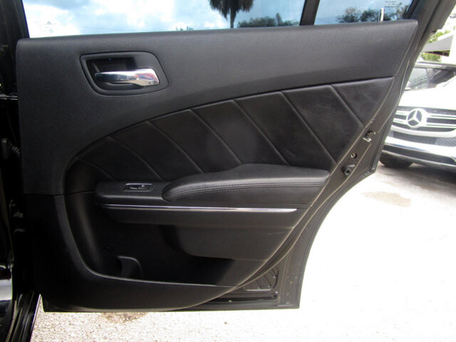 2013 Dodge Charger in Tampa, FL 33604-6914 - 2422644 48
