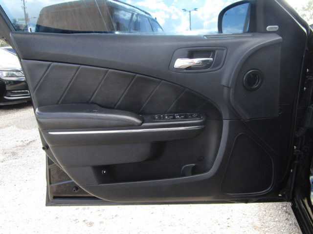 2013 Dodge Charger in Tampa, FL 33604-6914 - 2422644 105
