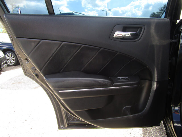 2013 Dodge Charger in Tampa, FL 33604-6914 - 2422644 107