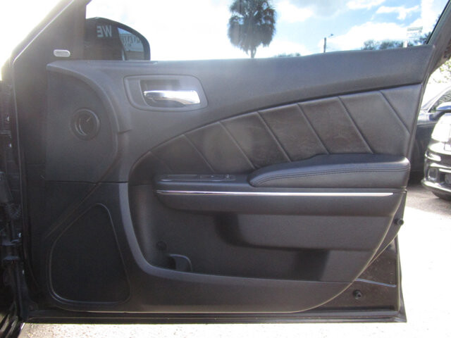 2013 Dodge Charger in Tampa, FL 33604-6914 - 2422644 106