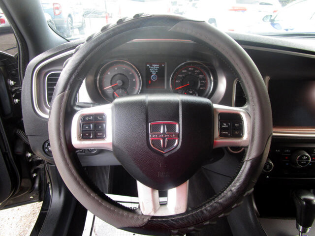 2013 Dodge Charger in Tampa, FL 33604-6914 - 2422644 35