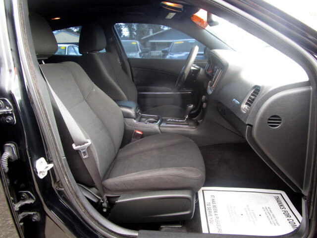 2013 Dodge Charger in Tampa, FL 33604-6914 - 2422644 39