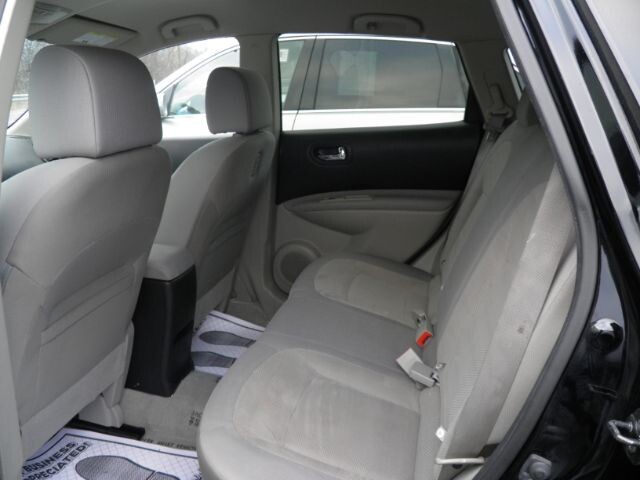 2015 Nissan Rogue in Barton, MD 21521 - 2422733 10