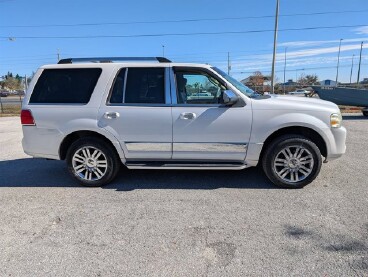 2009 Lincoln Navigator in Hudson, FL 34669