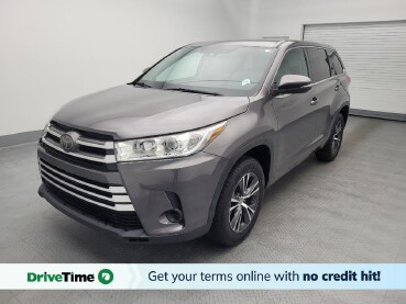 2017 Toyota Highlander in Independence, MO 64055