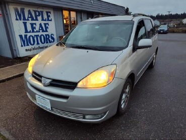 2004 Toyota Sienna in Tacoma, WA 98409