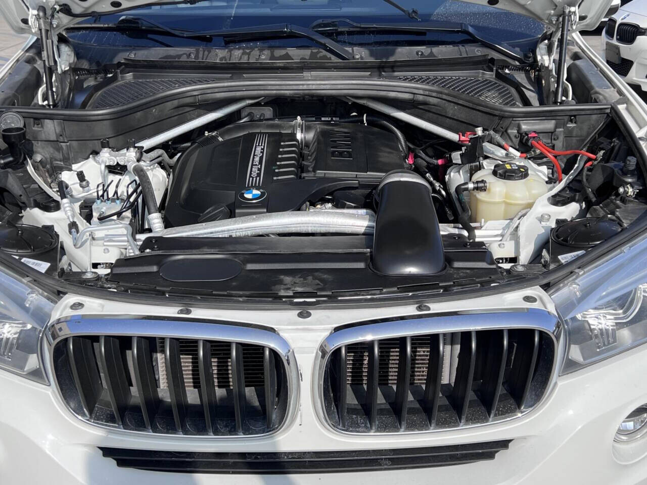 2016 BMW X5 in Pasadena, CA 91107 - 2425127 11