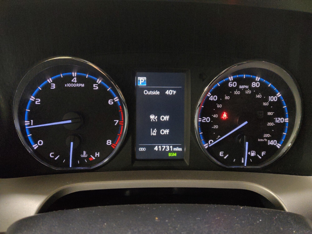 2018 Toyota RAV4 in Jackson, MS 39211 - 2425706 23