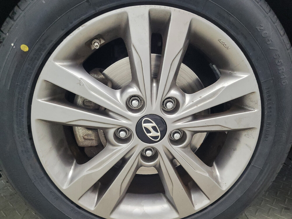 2018 Hyundai Elantra in Knoxville, TN 37923 - 2425819 32