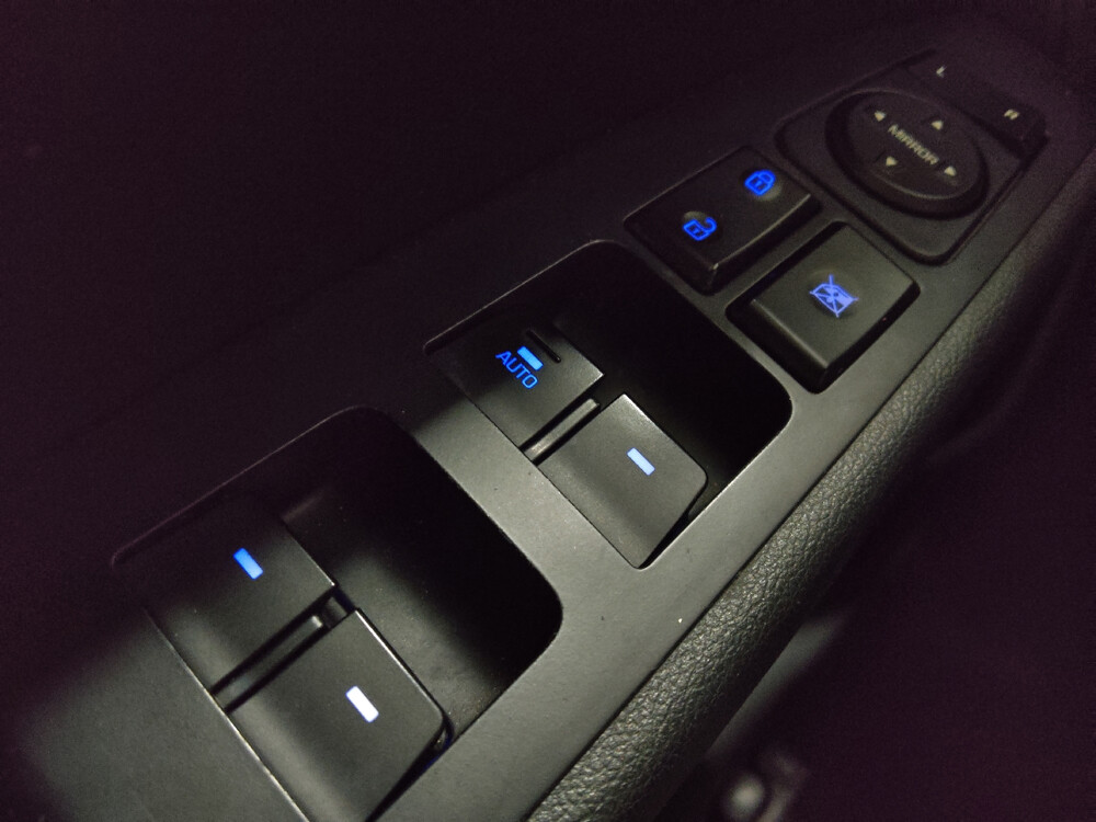 2018 Hyundai Elantra in Knoxville, TN 37923 - 2425819 28