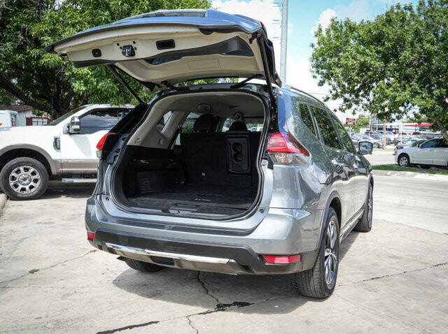 2018 Nissan Rogue in San Antonio, TX 78228 - 2426012 16