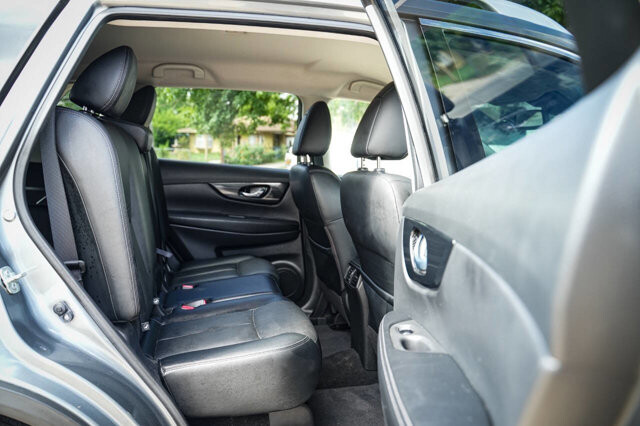 2018 Nissan Rogue in San Antonio, TX 78228 - 2426012 18