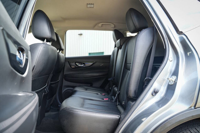 2018 Nissan Rogue in San Antonio, TX 78228 - 2426012 10