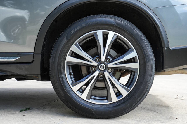 2018 Nissan Rogue in San Antonio, TX 78228 - 2426012 7