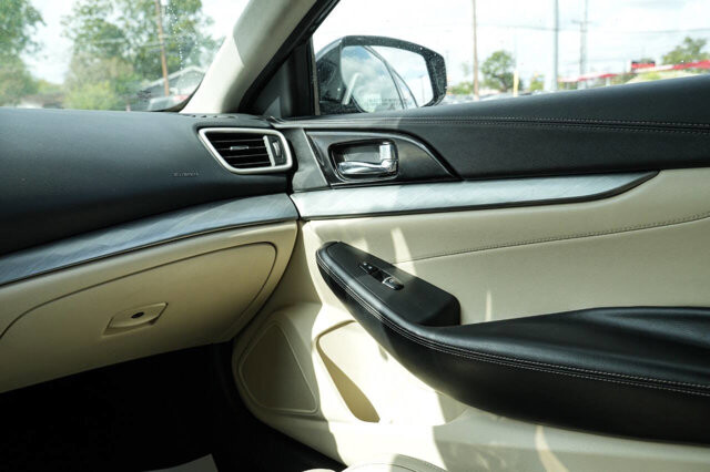 2016 Nissan Maxima in San Antonio, TX 78228 - 2426015 17