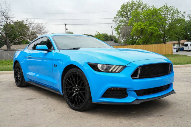 2017 Ford Mustang in San Antonio, TX 78228 - 2426017 22