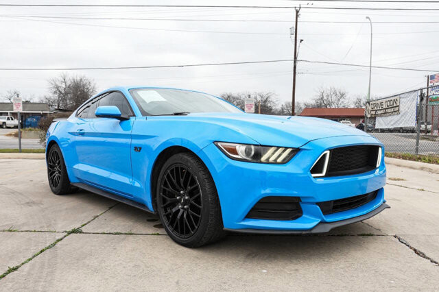 2017 Ford Mustang in San Antonio, TX 78228 - 2426017 9