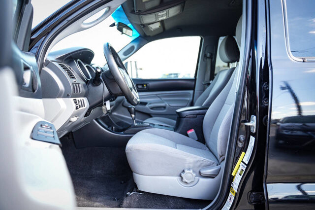 2013 Toyota Tacoma in San Antonio, TX 78228 - 2426023 15