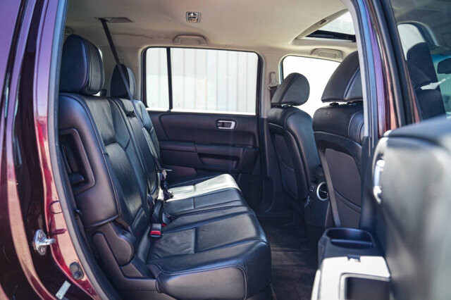 2013 Honda Pilot in San Antonio, TX 78228 - 2426027 11