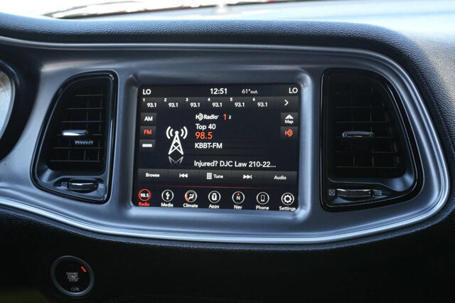 2019 Dodge Challenger in San Antonio, TX 78228 - 2426028 20