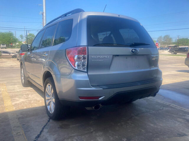 2011 Subaru Forester in San Antonio, TX 78228 - 2426030 3