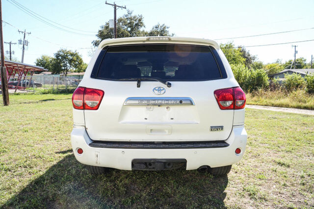 2014 Toyota Sequoia in San Antonio, TX 78228 - 2426034 7