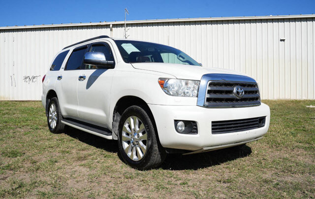 2014 Toyota Sequoia in San Antonio, TX 78228 - 2426034 11