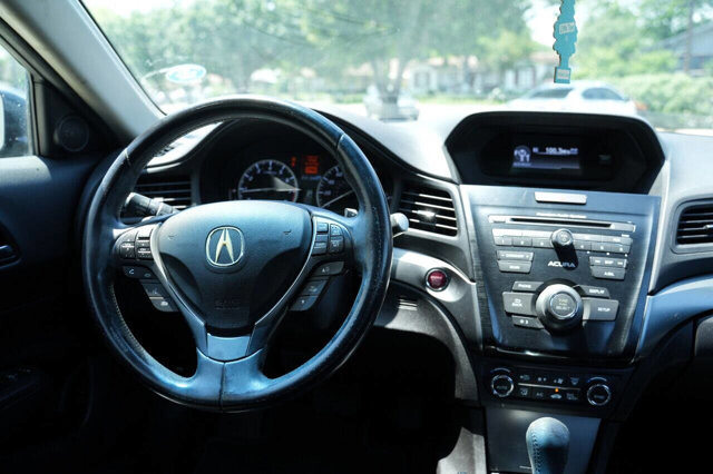 2013 Acura ILX in San Antonio, TX 78228 - 2426035 7