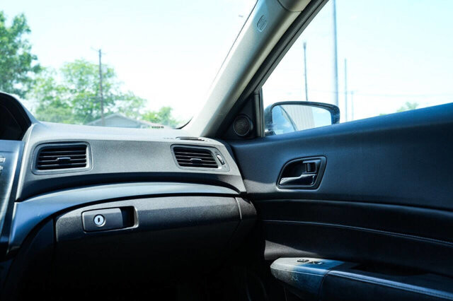 2013 Acura ILX in San Antonio, TX 78228 - 2426035 9