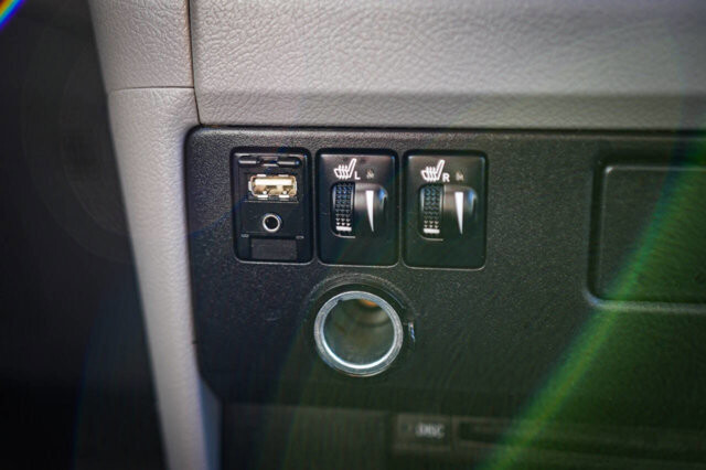 2015 Toyota Sienna in San Antonio, TX 78228 - 2426038 18