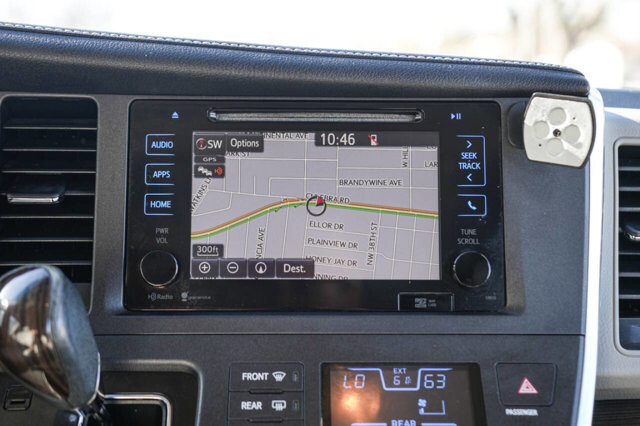 2015 Toyota Sienna in San Antonio, TX 78228 - 2426038 15