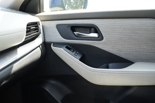 2021 Nissan Rogue in San Antonio, TX 78228 - 2426044 15