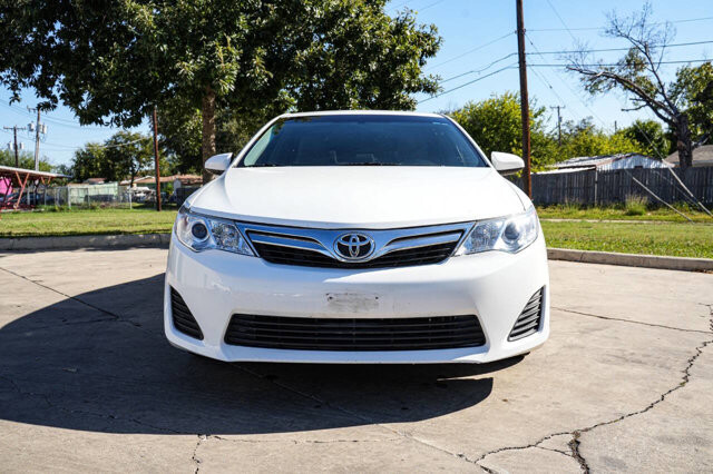 2012 Toyota Camry in San Antonio, TX 78228 - 2426053 2