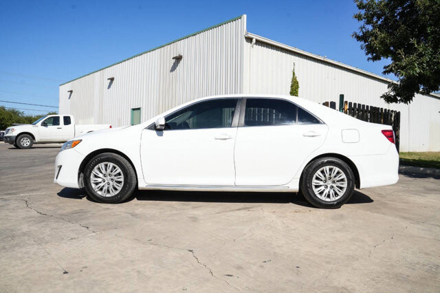 2012 Toyota Camry in San Antonio, TX 78228 - 2426053 3