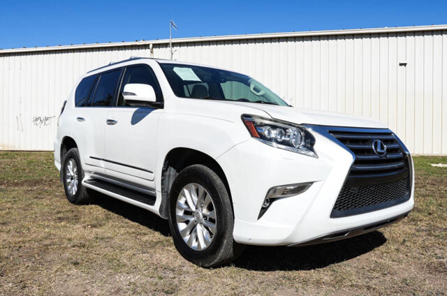 2015 Lexus GX 460 in San Antonio, TX 78228 - 2426059 8