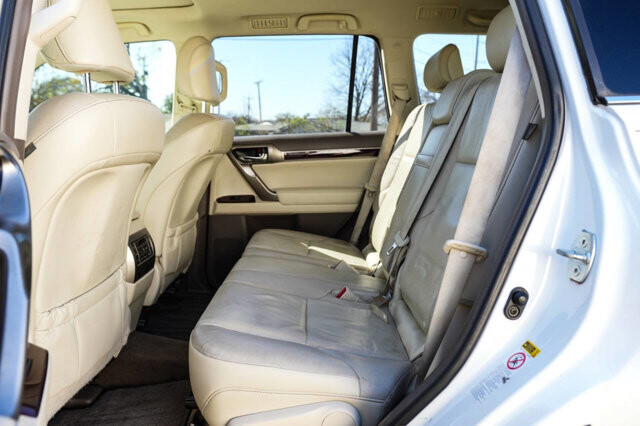 2015 Lexus GX 460 in San Antonio, TX 78228 - 2426059 12