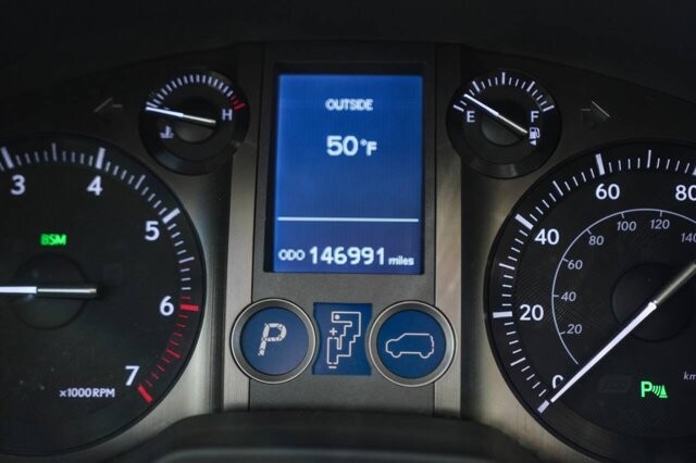 2015 Lexus GX 460 in San Antonio, TX 78228 - 2426059 24