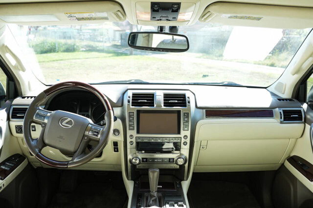 2015 Lexus GX 460 in San Antonio, TX 78228 - 2426059 18