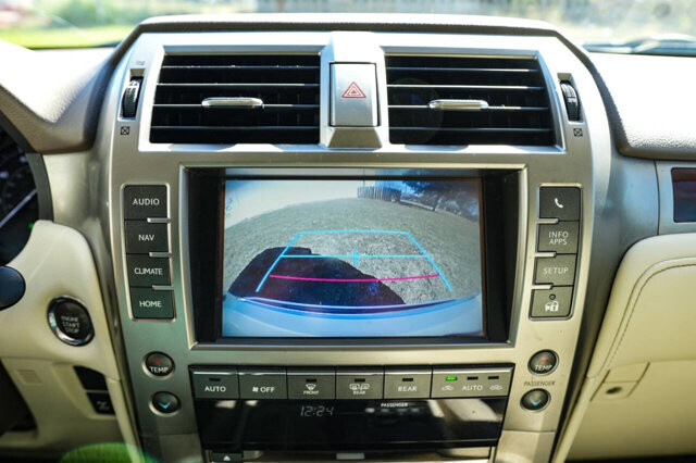 2015 Lexus GX 460 in San Antonio, TX 78228 - 2426059 15