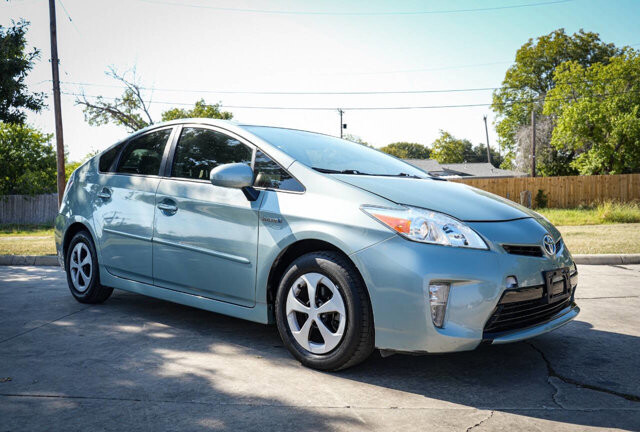 2013 Toyota Prius in San Antonio, TX 78228 - 2426060 11