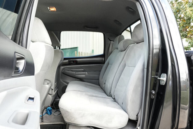 2010 Toyota Tacoma in San Antonio, TX 78228 - 2426062 17