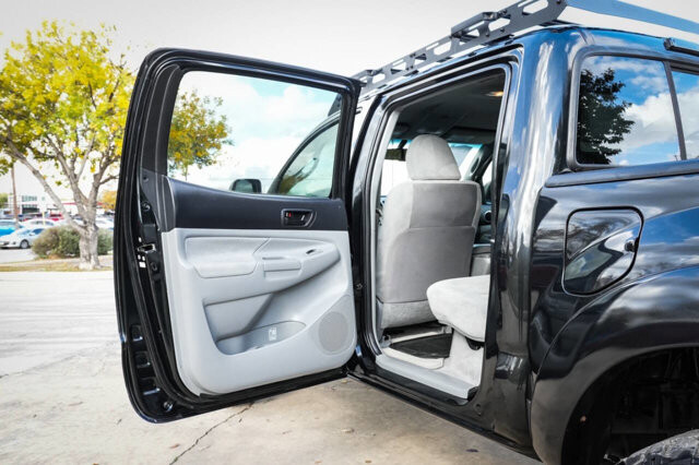 2010 Toyota Tacoma in San Antonio, TX 78228 - 2426062 18