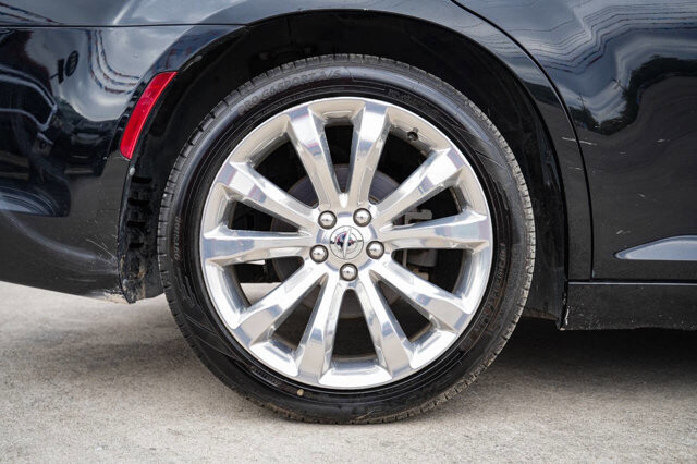 2018 Chrysler 300 in San Antonio, TX 78228 - 2426067 10