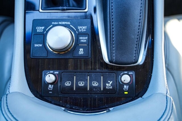 2013 Lexus LS 460 in San Antonio, TX 78228 - 2426080 20